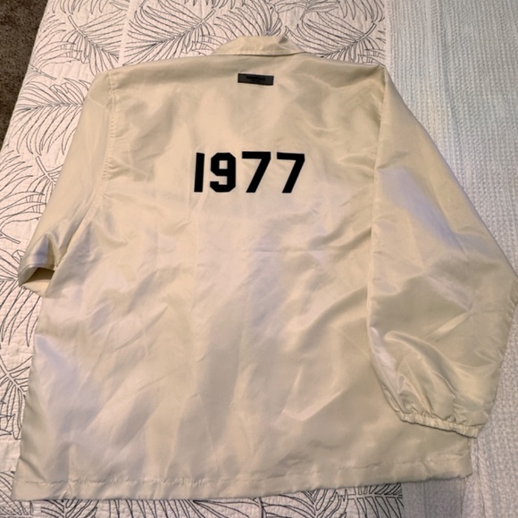 Fear of God Other - Fear Of God Essentials Large Coaches Jacket Eggshell